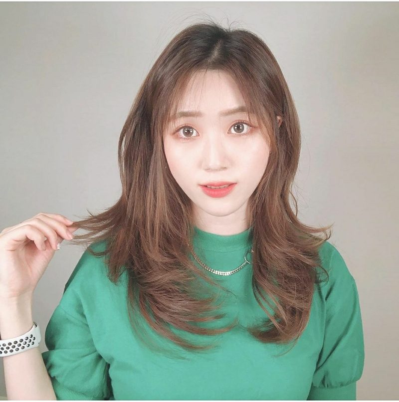 장한평역 미용실 헤어샵426 여성 레이어드컷 시스루뱅 스타일